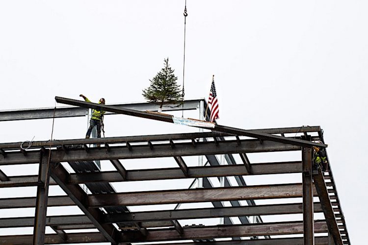 Final beam in place at new Geisinger facility in Muncy